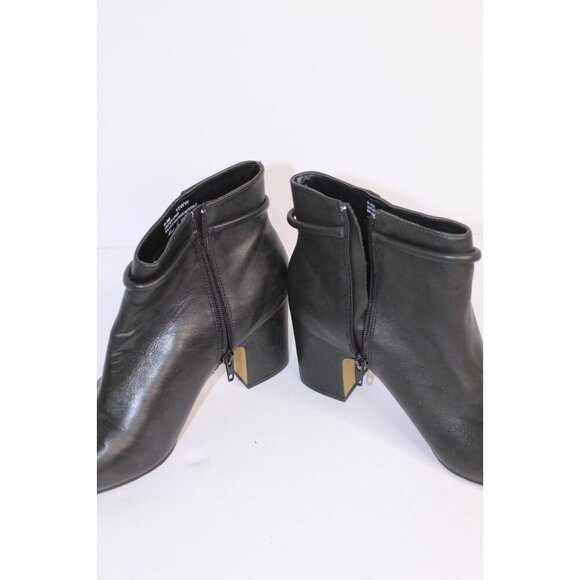 Bella Vita Women's Diaz Bootie Ankle Boot 10WW Black Kidsuede Leather Block Heel - Picture 6 of 10